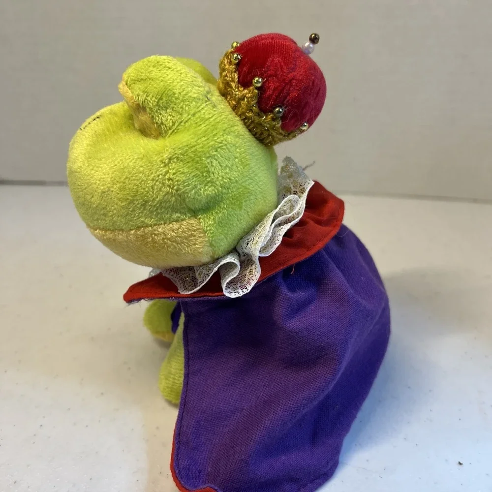 Plush Green Frog Prince Charming Stuffed Animal Toy Crown Cape Collar 7